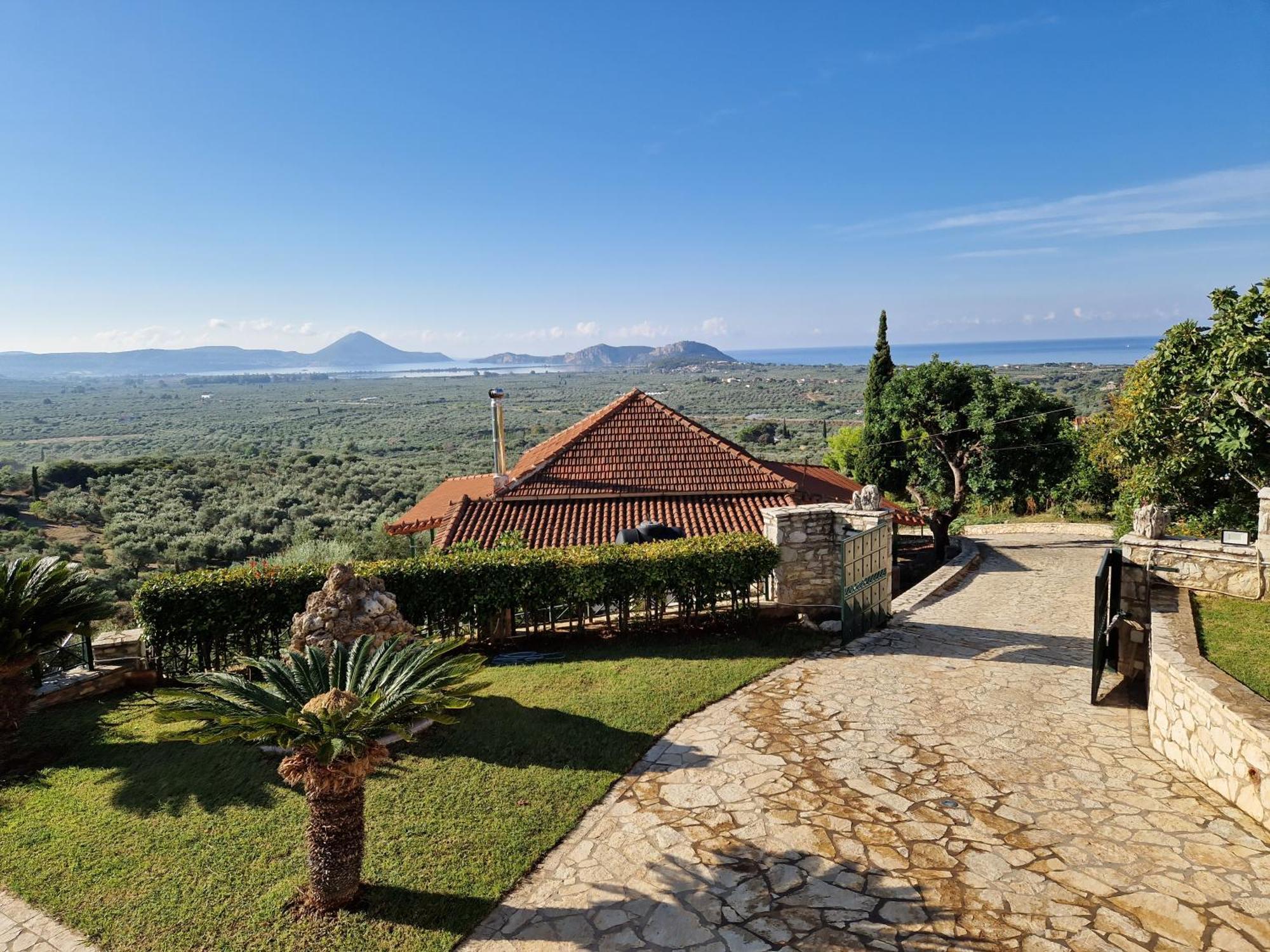 tragana villa Exteriör bild